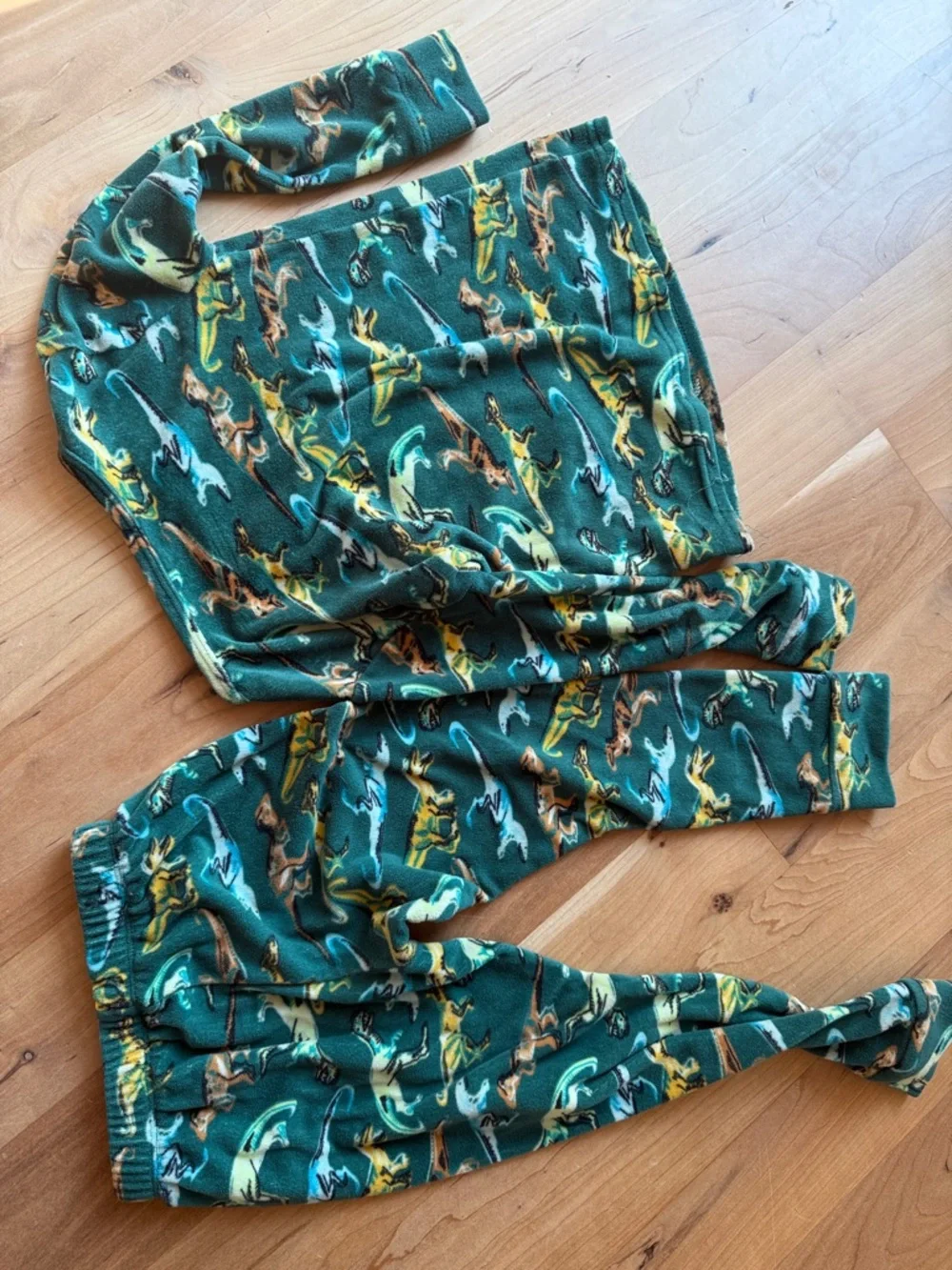 Cat & Jack Green Dinosaur Fleece Pajama Set
